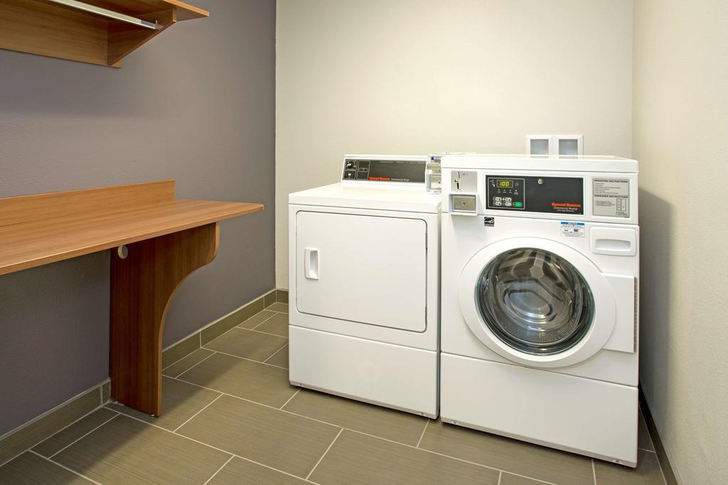 Quality Inn & Suites Caldwell I-77 Ngoại thất bức ảnh