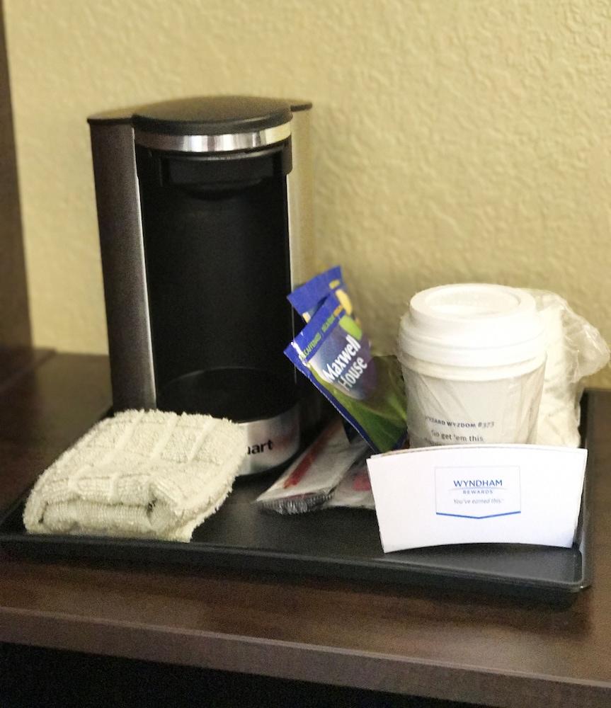 Quality Inn & Suites Caldwell I-77 Ngoại thất bức ảnh